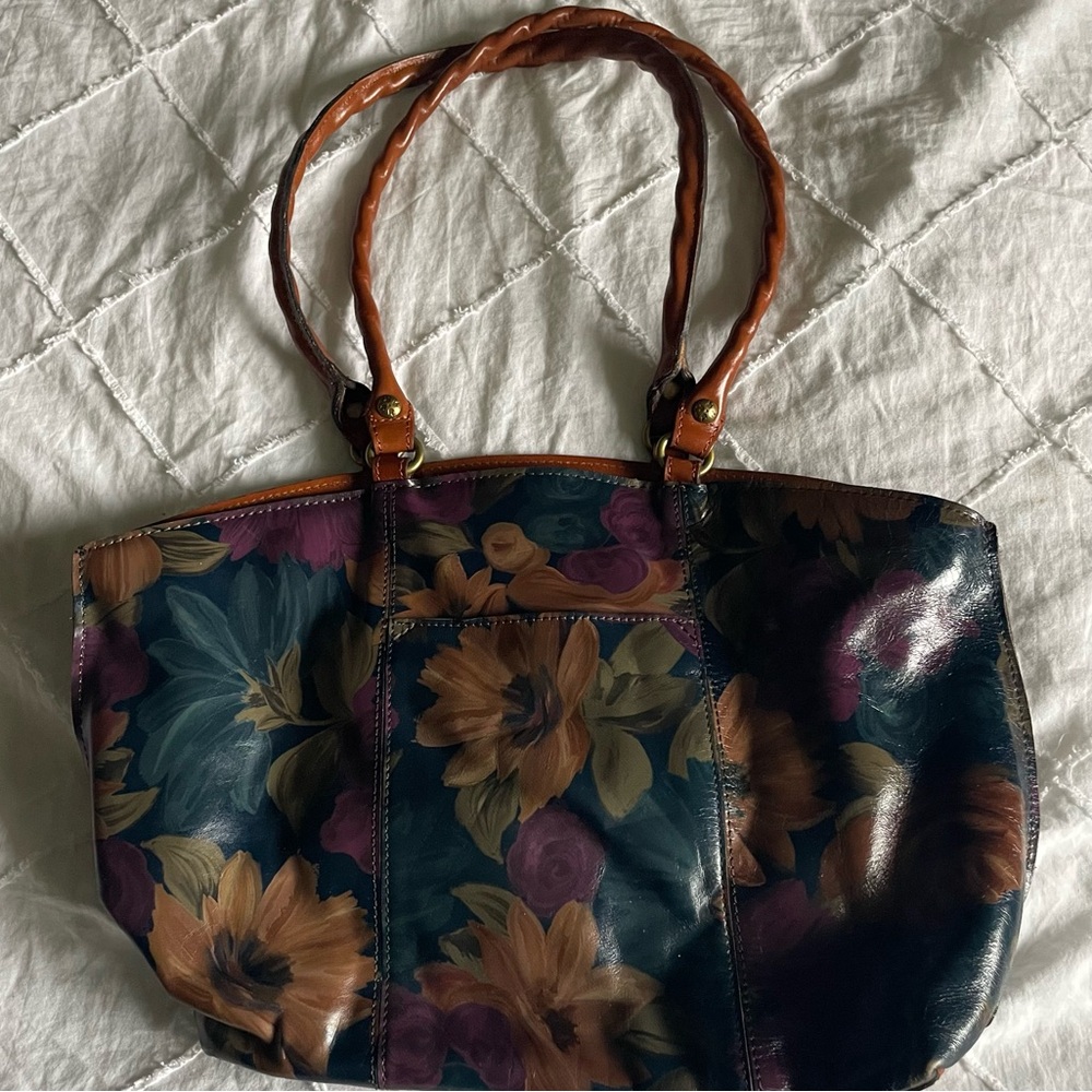 Patricia Nash navy floral shoulder tote bag